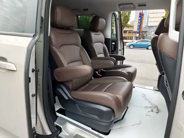 Wuling Starlight 730 — Фото автомобиля 10