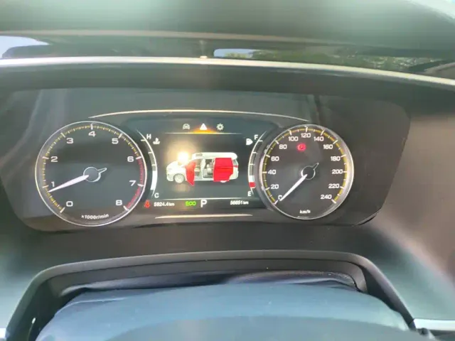 GAC Trumpchi M8 — Фото автомобиля 11