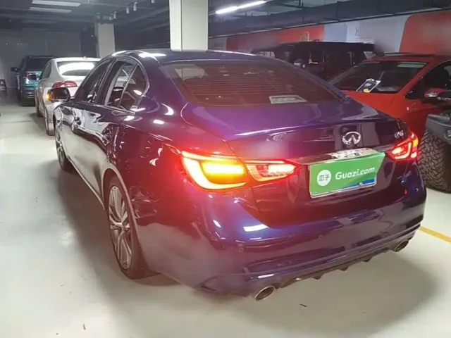 Infiniti Q50L — Фото автомобиля 4