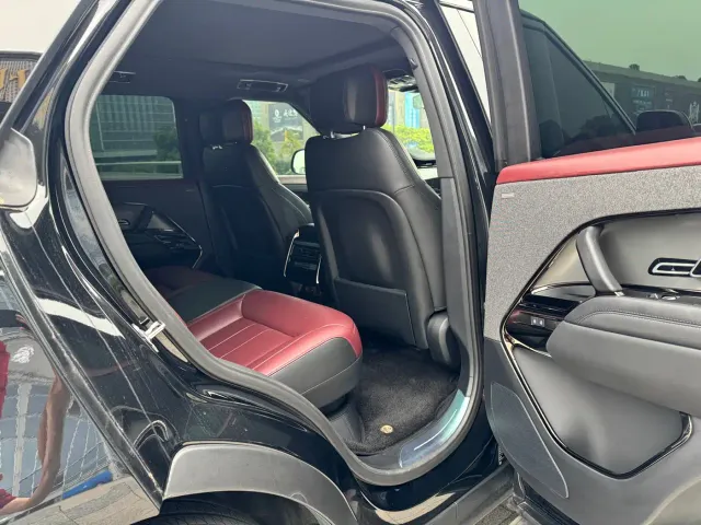 Land Rover Range Rover Sport — Фото автомобиля 8