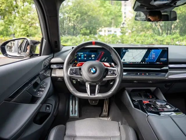 BMW M5 — Фото автомобиля 18
