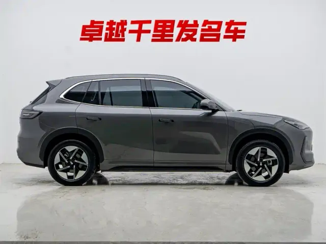 Geely Galaxy E5 — Фото автомобиля 8