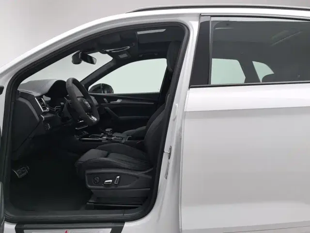 Audi Q5L — Фото автомобиля 10