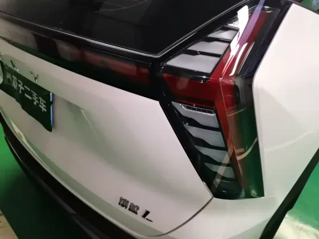 Geely Boyue L — Фото автомобиля 7