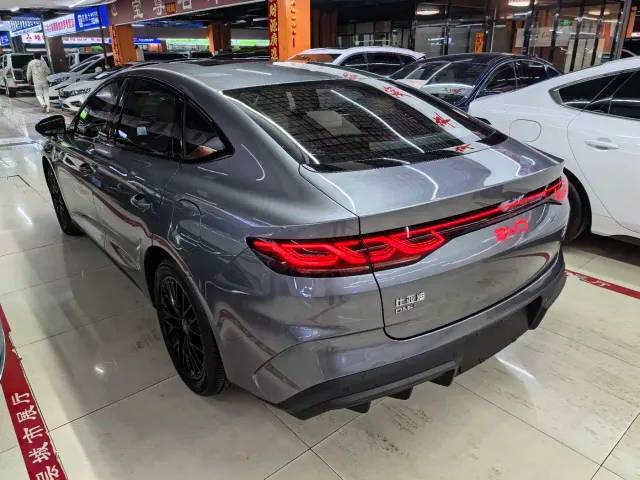 BYD Qin L 2024 DM-i 120KM Excellence Model — Фото автомобиля 4