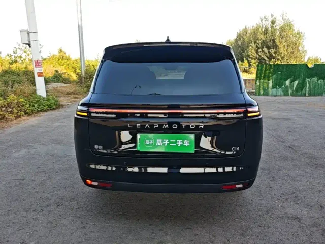 Leapmotor C16 — Фото автомобиля 5