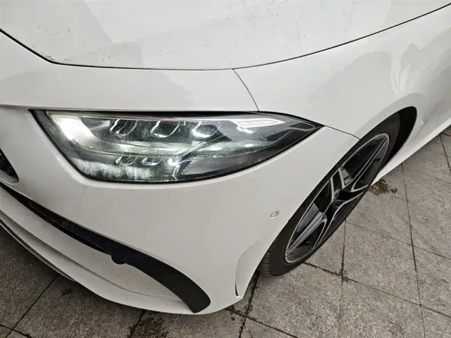 Mercedes-Benz CLS-Class — Фото автомобиля 14