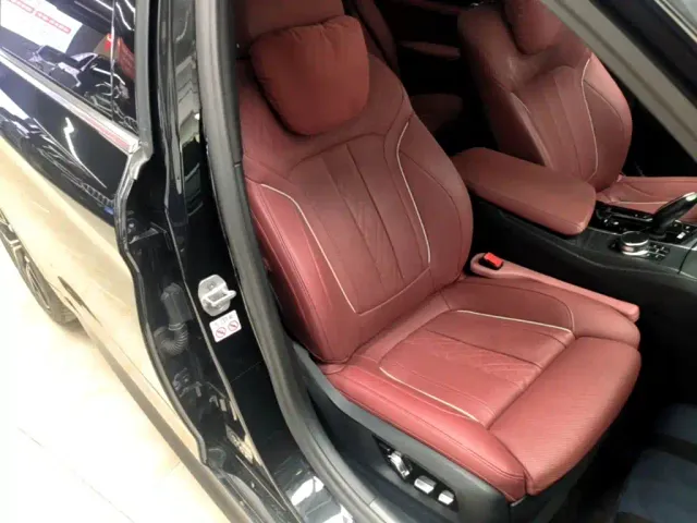 BMW 5 Series — Фото автомобиля 24