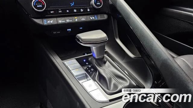 Hyundai Avante CN7 — Фото автомобиля 12