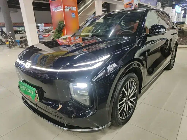 Фотография автомобиля — Changan Qiyuan Q07
