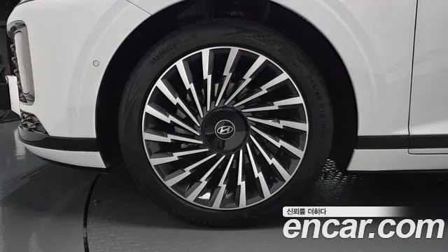 Hyundai Grandeur GN7 — Фото автомобиля 5