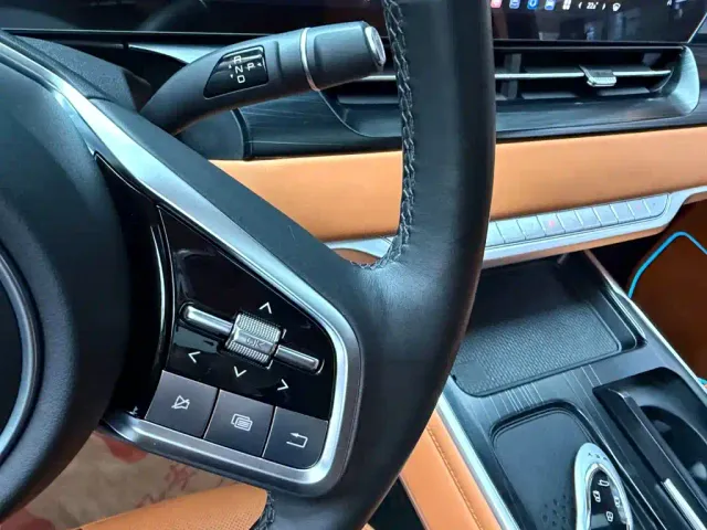 Wey Alpine — Фото автомобиля 10