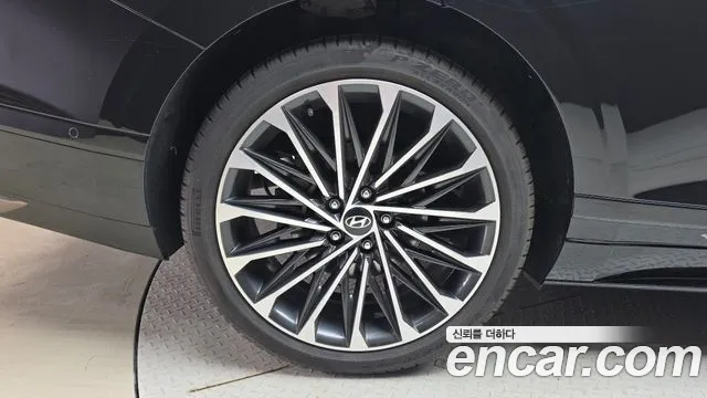 Hyundai Grandeur GN7 — Фото автомобиля 5