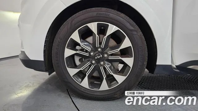 Kia Canival Carnival 4 поколение 9 мест Noblesse — Фото автомобиля 3