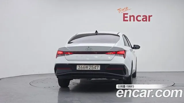 Hyundai AVANTE Новый Avante (CN7) — Фото автомобиля 4
