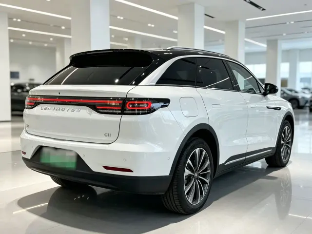 Leapmotor C11 — Фото автомобиля 4