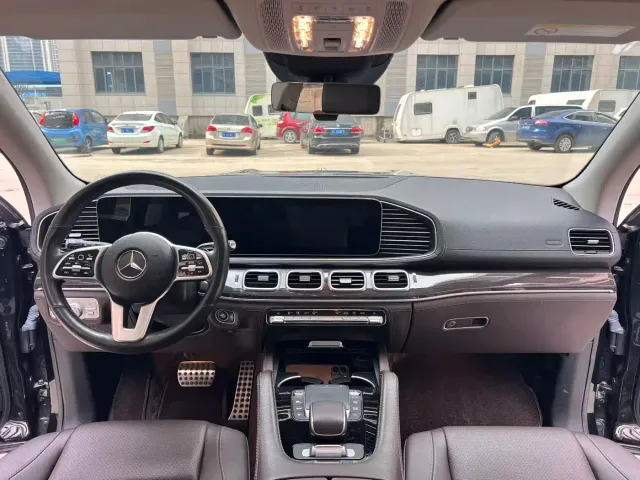 Mercedes-Benz GLS-Class — Фото автомобиля 5