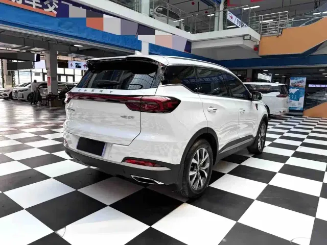 Chery Tiggo 7 PLUS — Фото автомобиля 18