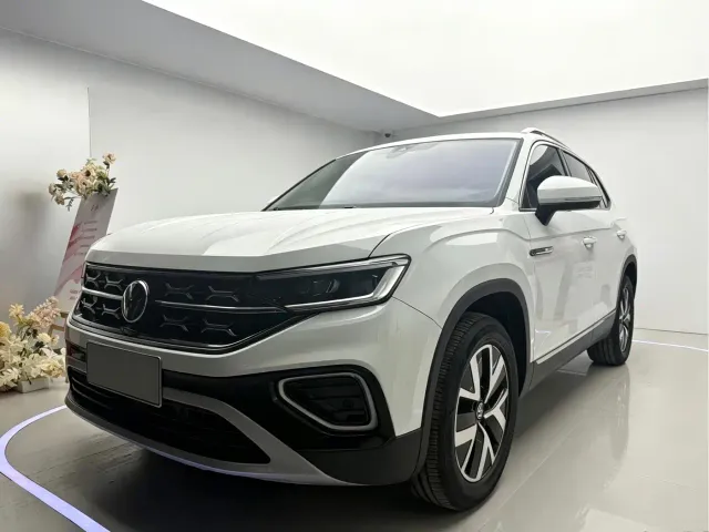 Фотография автомобиля — Volkswagen Tayron