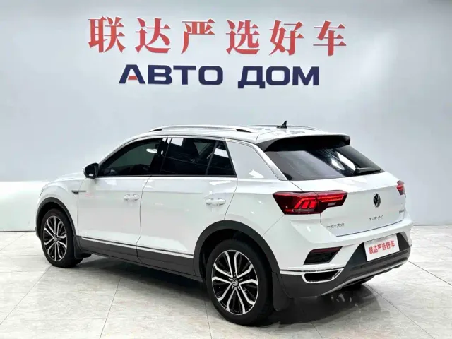 Volkswagen T-Roc — Фото автомобиля 4