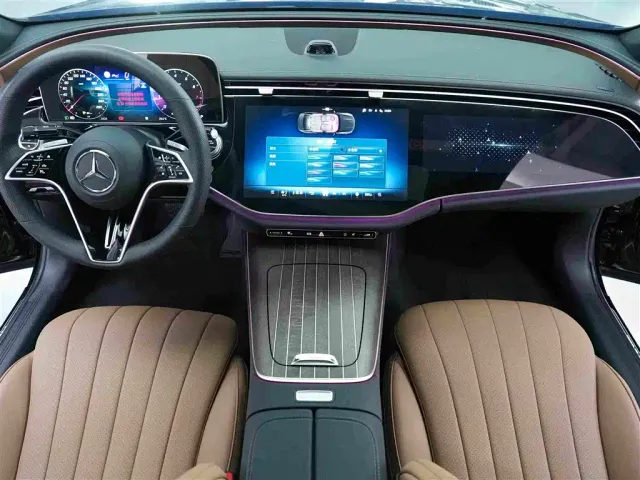 Mercedes-Benz E-Class — Фото автомобиля 10