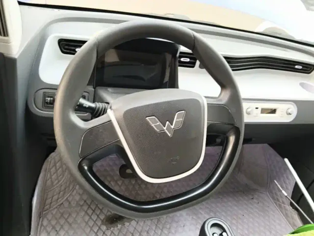 Wuling Hongguang Mini EV — Фото автомобиля 10