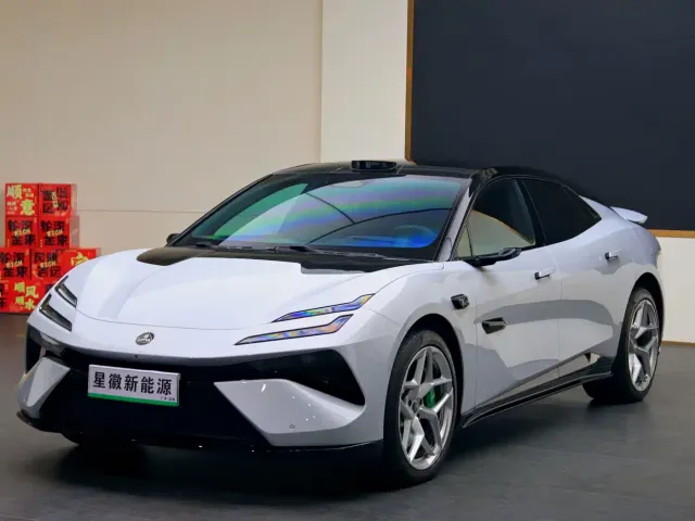 Lotus Emeya — Фото автомобиля 2