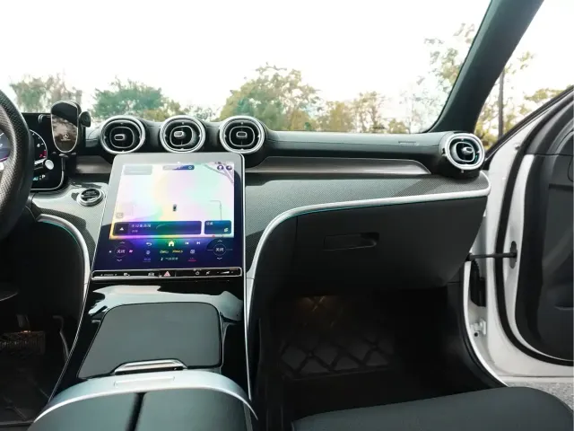 Mercedes-Benz C-Class — Фото автомобиля 22