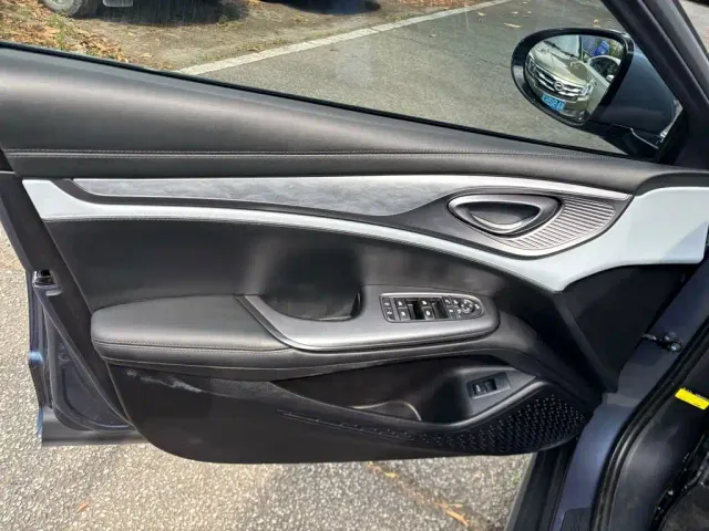 BYD Seal — Фото автомобиля 5