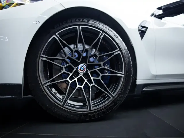 BMW M3 — Фото автомобиля 21