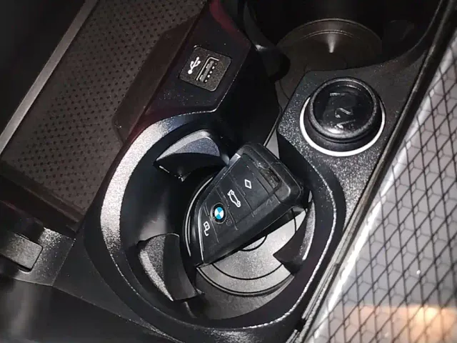 BMW 3 Series — Фото автомобиля 8