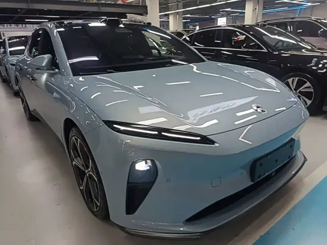 Nio ET5 — Фото автомобиля 3