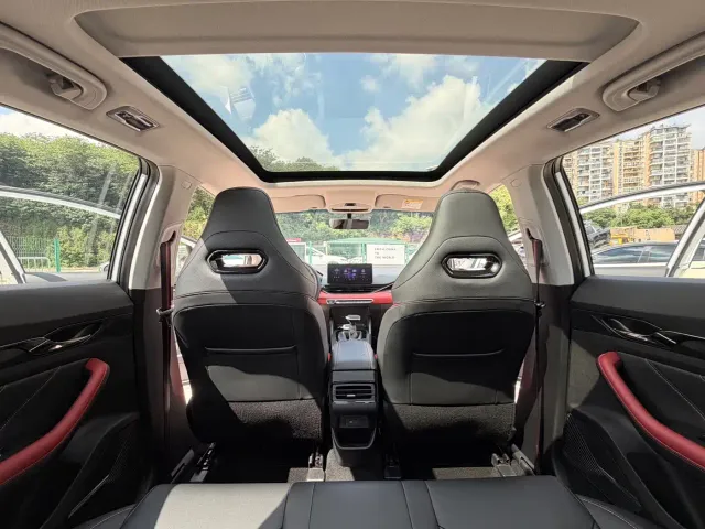 Geely Emgrand S — Фото автомобиля 19