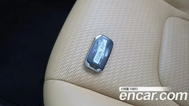 Kia Canival Carnival 4 поколение Бензин 7 мест Noblesse — Фото автомобиля 18