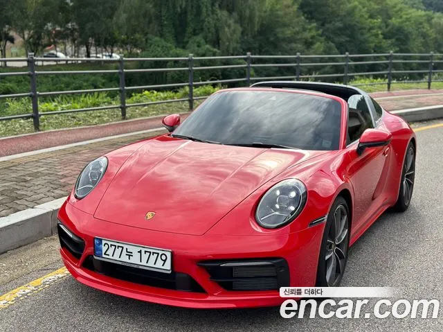 Фотография автомобиля — Porsche 911 992