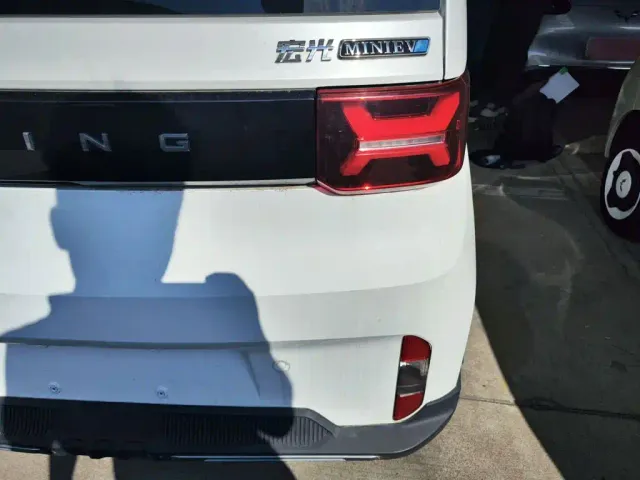 Wuling Hongguang Mini EV — Фото автомобиля 7