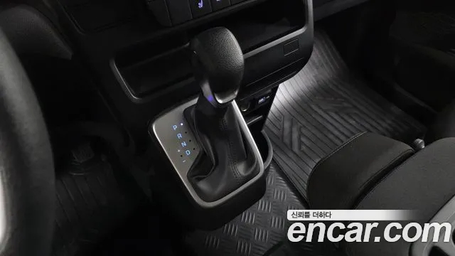 Hyundai Staria — Фото автомобиля 9