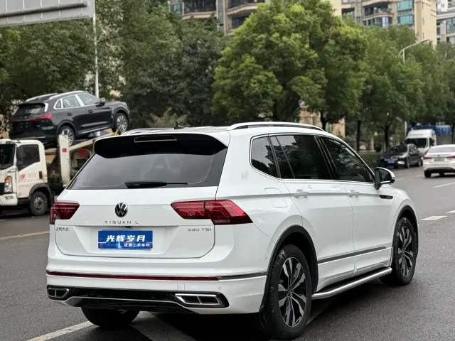 Volkswagen Tiguan L — Фото автомобиля 17