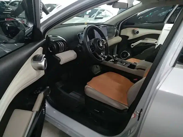 BYD Yuan PLUS — Фото автомобиля 14
