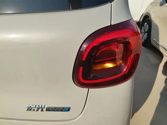 Wuling Hongguang Mini EV — Фото автомобиля 7