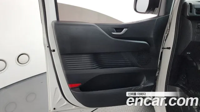Hyundai Staria Staria Карго 5 мест — Фото автомобиля 23