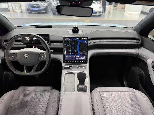 Nio EC6 — Фото автомобиля 11