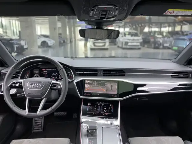Audi A6L — Фото автомобиля 14