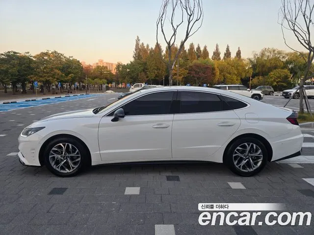 Hyundai Sonata — Фото автомобиля 3