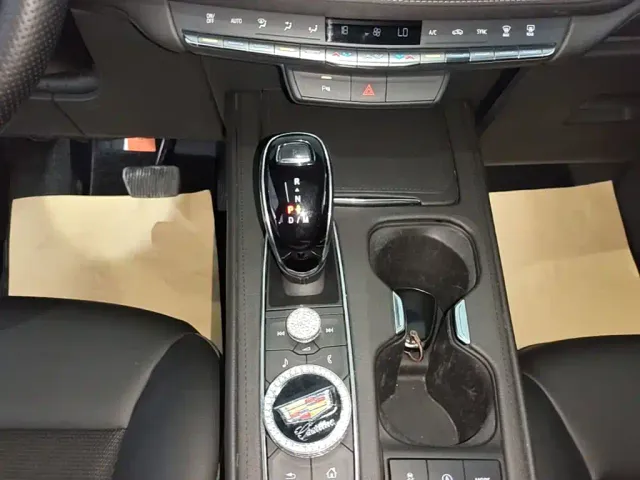 Cadillac XT4 — Фото автомобиля 13