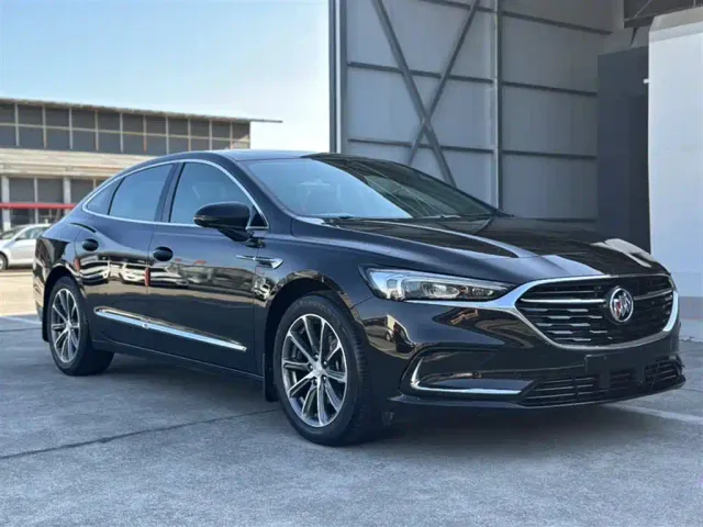 Buick LaCrosse — Фото автомобиля 7