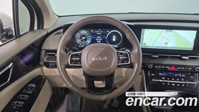 Kia Carnival Generation 4 — Фото автомобиля 21