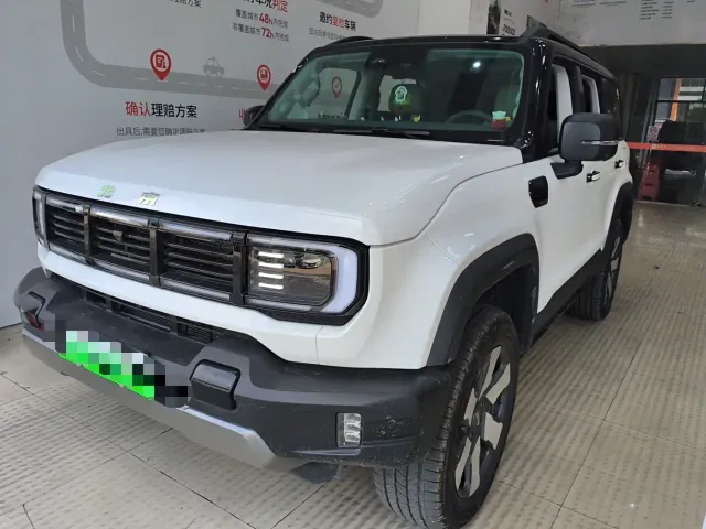 Фотография автомобиля — BAIC BJ40