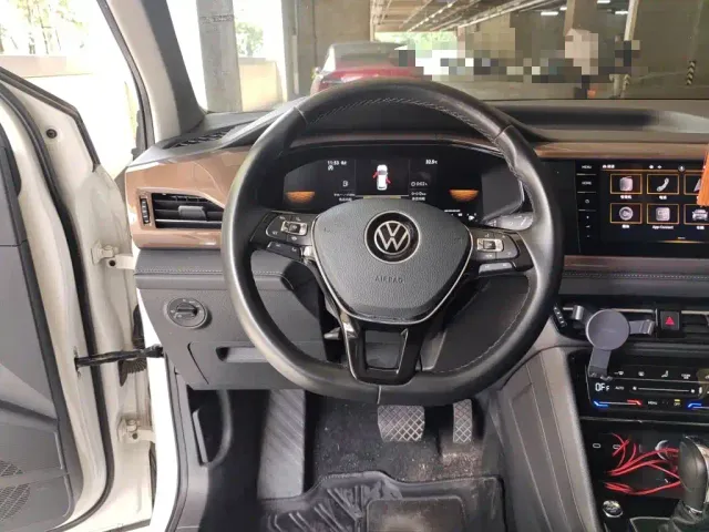 Volkswagen Tharu — Фото автомобиля 2