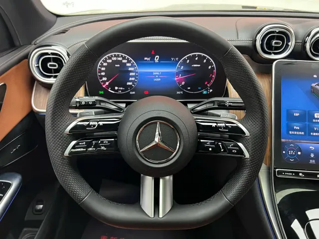 Mercedes-Benz GLC-Class — Фото автомобиля 14